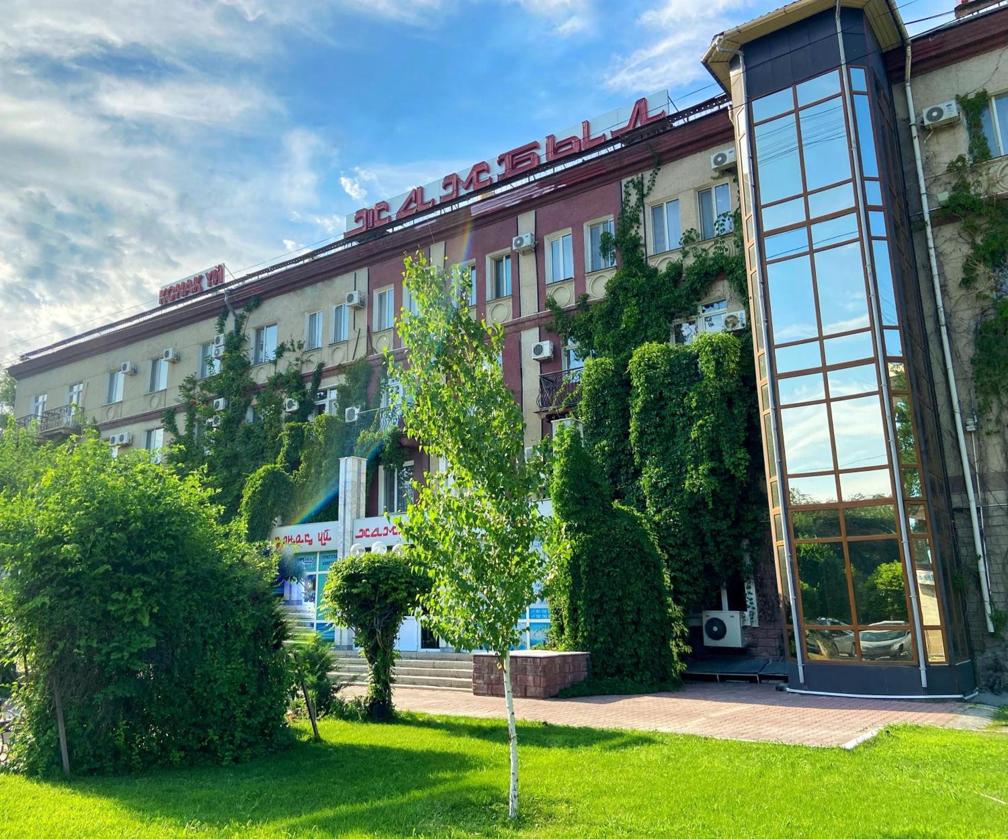 Hotel Zhambyl Taraz Ngoại thất bức ảnh